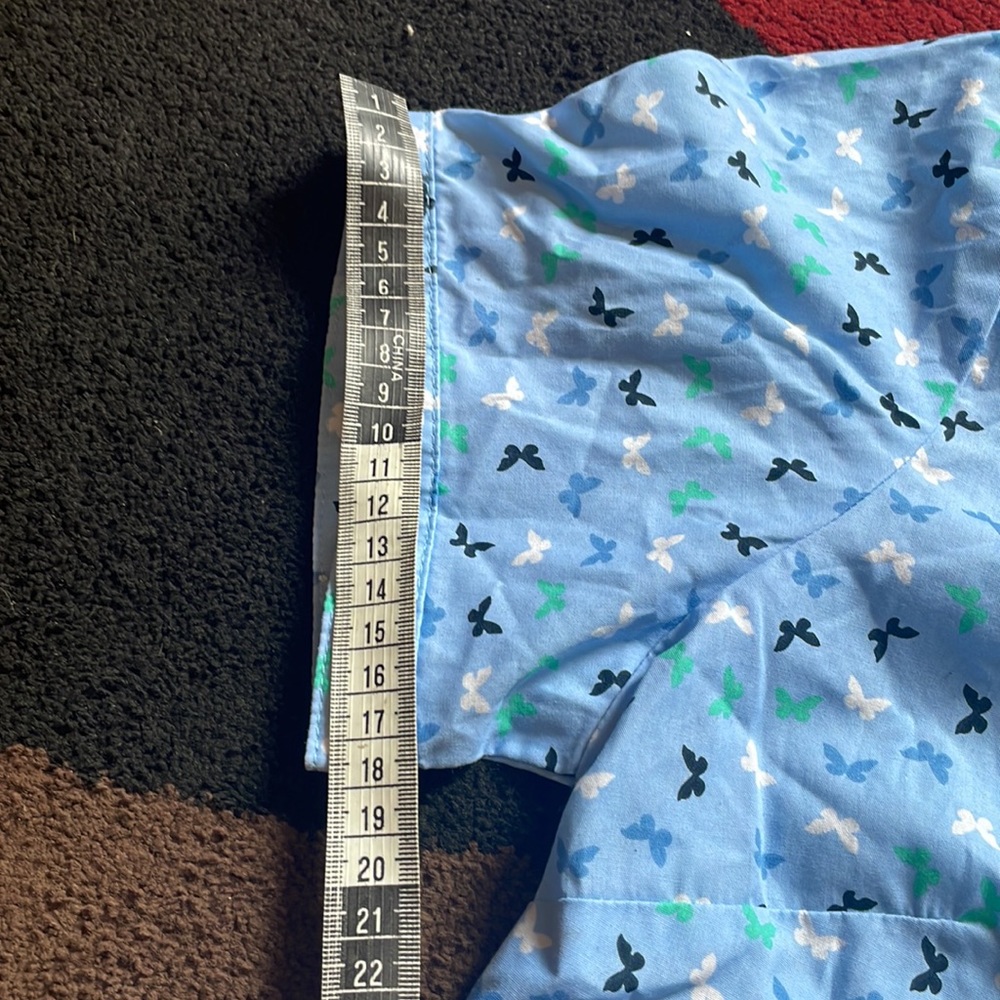 ⚡️⚡️Butterfly button down top - Picture 12 of 12
